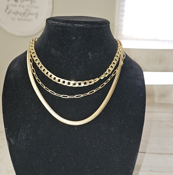 Vintage 3 Layer chain necklace 19" - Picture 2 of 6